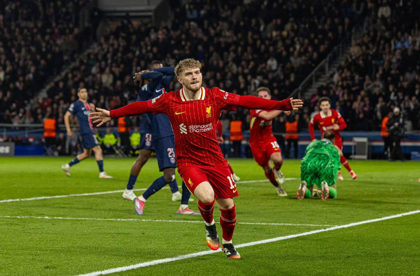 开云体育官方网站利物浦后卫神勇救险，助球队成功保级，方面图片出来完全.的简单介绍