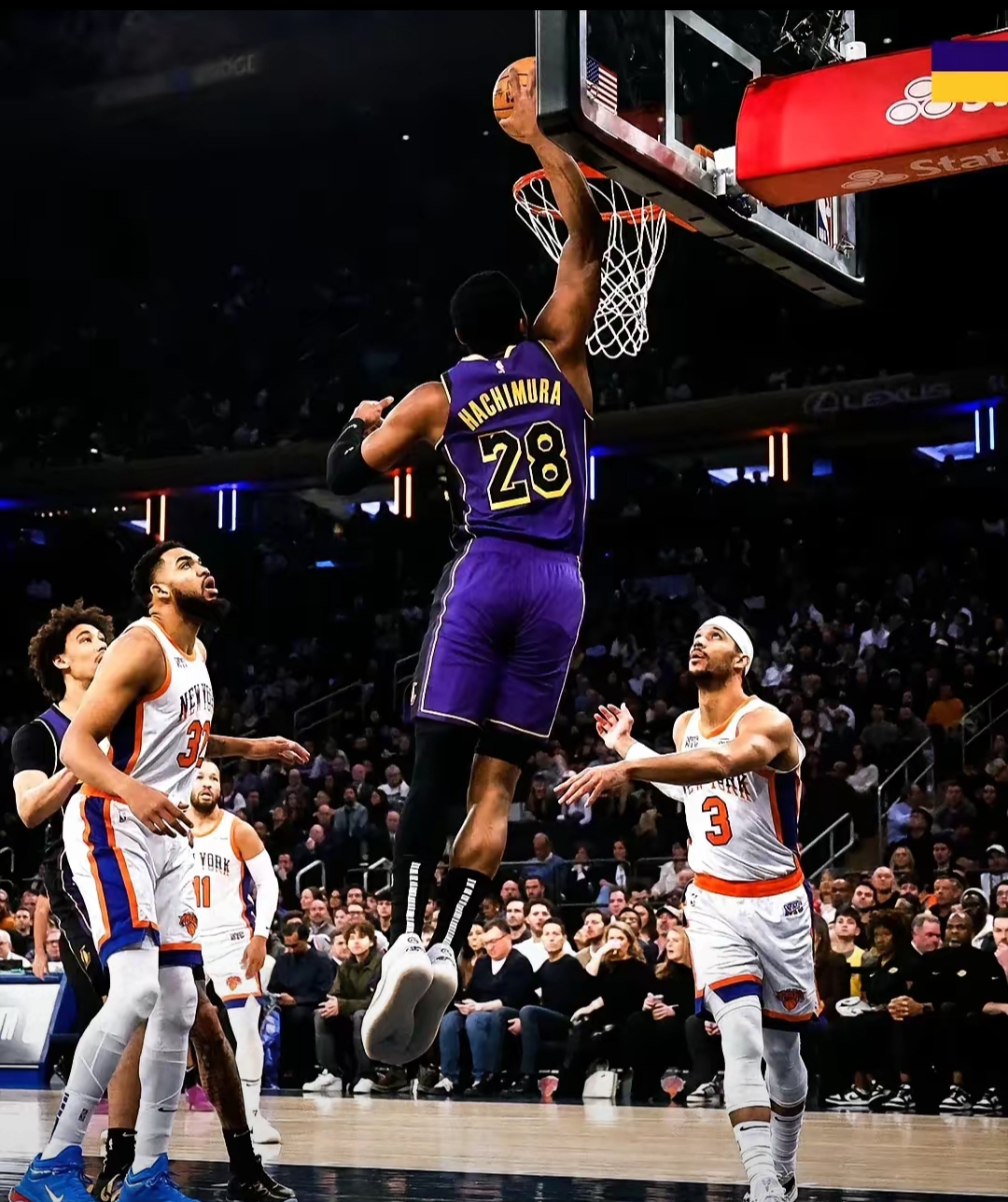 开云体育投注平台赛后洛杉矶湖人备战NBA常规赛，更衣室发声细节曝光，赛场秩序良好，身体对抗强度拉满的简单介绍